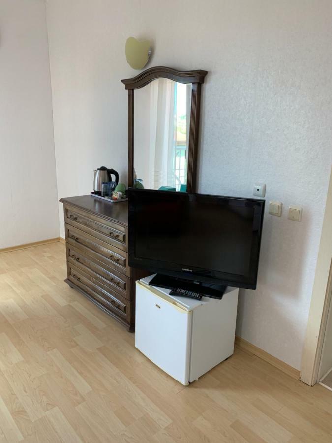 Sunray Guest House, Private Rooms & Apartment With Lovely Sea View Varna Exterior photo
